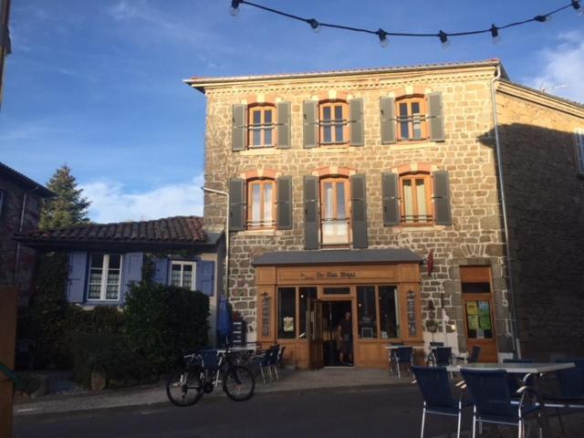 ホテル Les Trois Temps Saint-Didier-sur-Rochefort エクステリア 写真